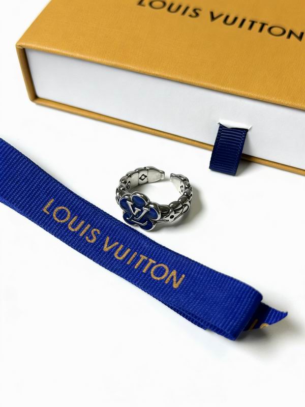 LV ring 01yxx19
